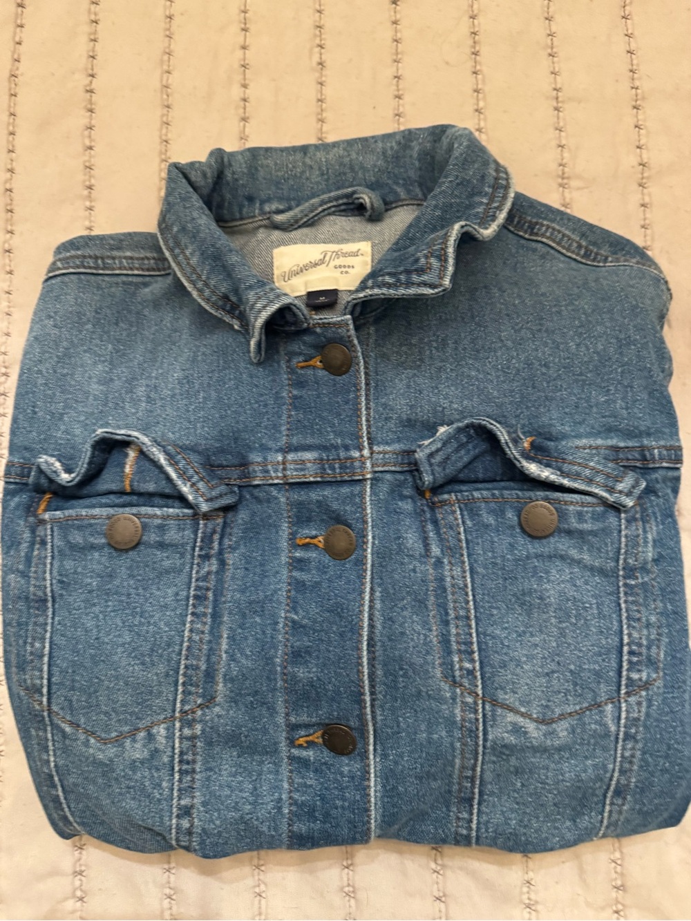 0052Classic Denim Jacket in Medium Blue